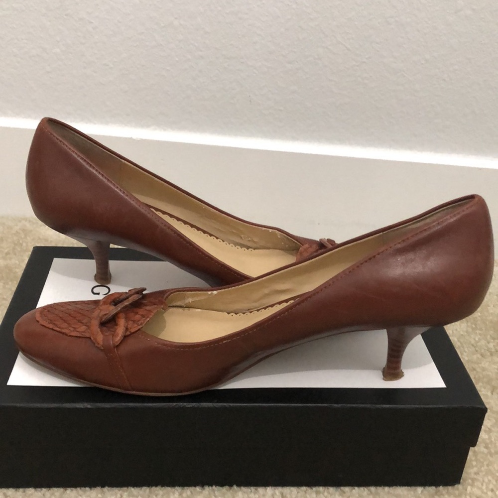 Oscar de la Renta Kitten Heels in Leather Cognac. GUC. Sz 10 - Picture 4 of 12